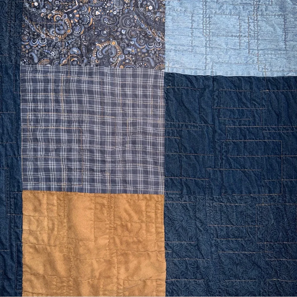 Donna Sharp Blue, Denim, Paisley, Tan Patchwork Quilt Size 87x89